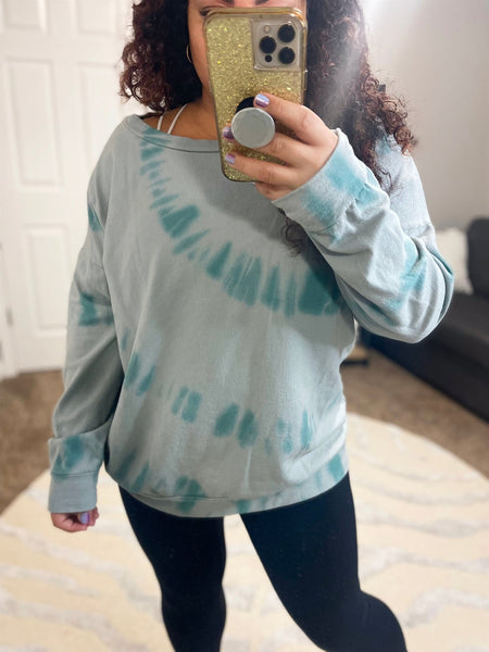 Totally tie dye pullover - Ayden Rose