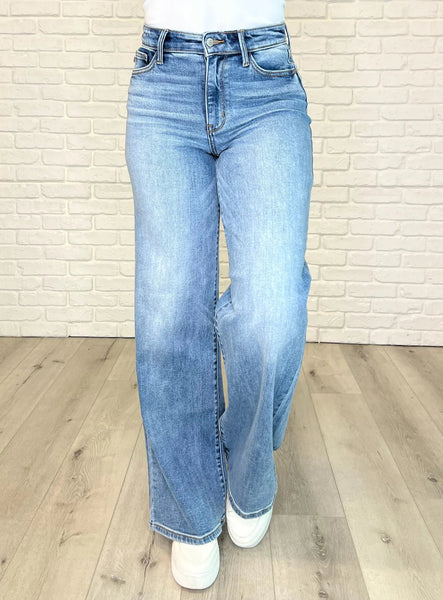 Judy blue light wash high rise wide leg jeans - Ayden Rose