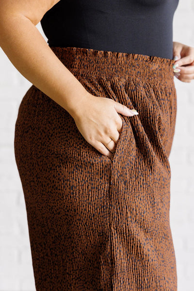 Wide leg crinkle pants in brown animal print - Ayden Rose